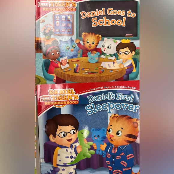 Lot of 7 Daniel Tiger Books - Picture 4 of 10